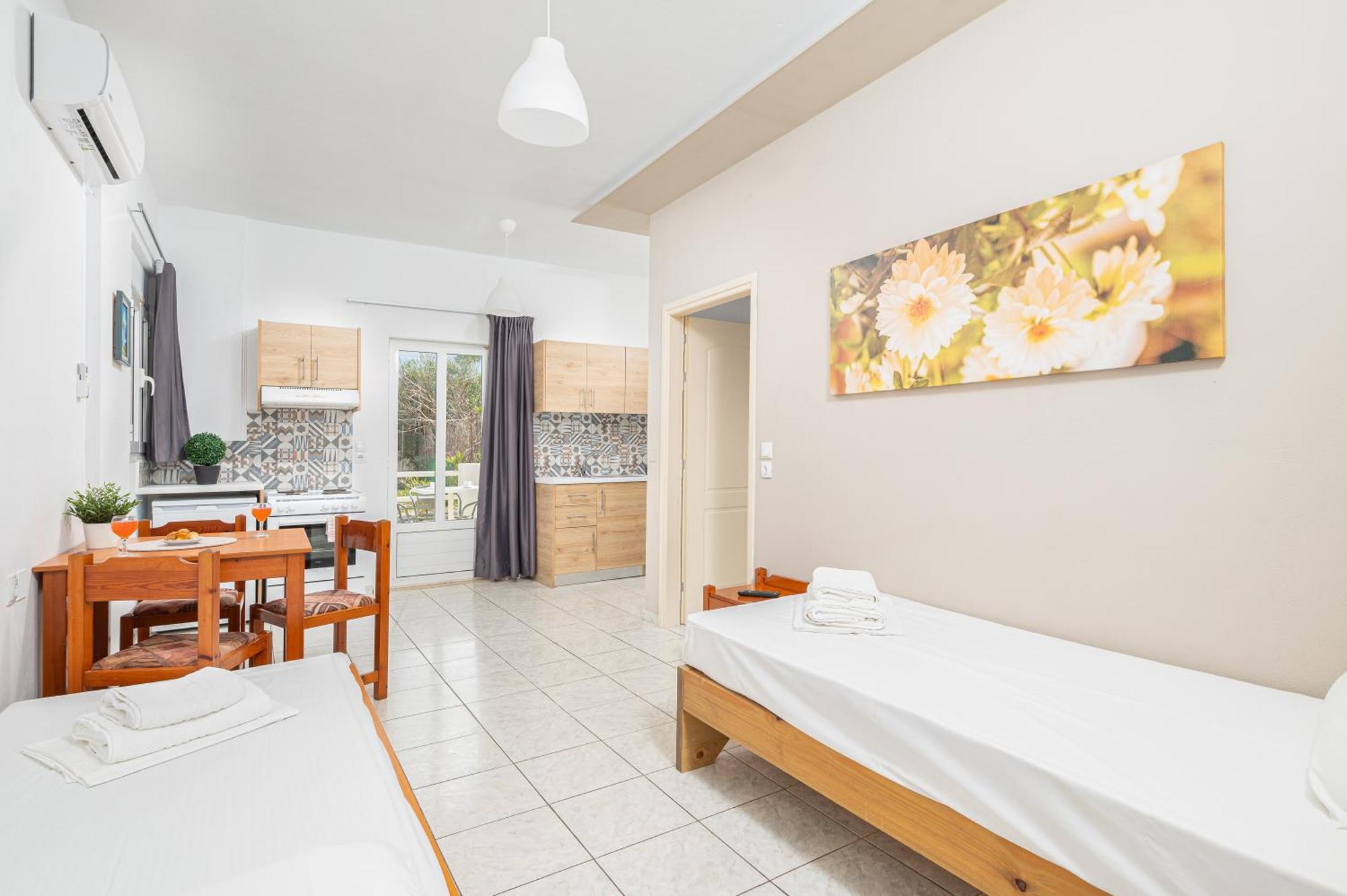 Mylos Apartments Anissaras Hersonissos  Exterior photo